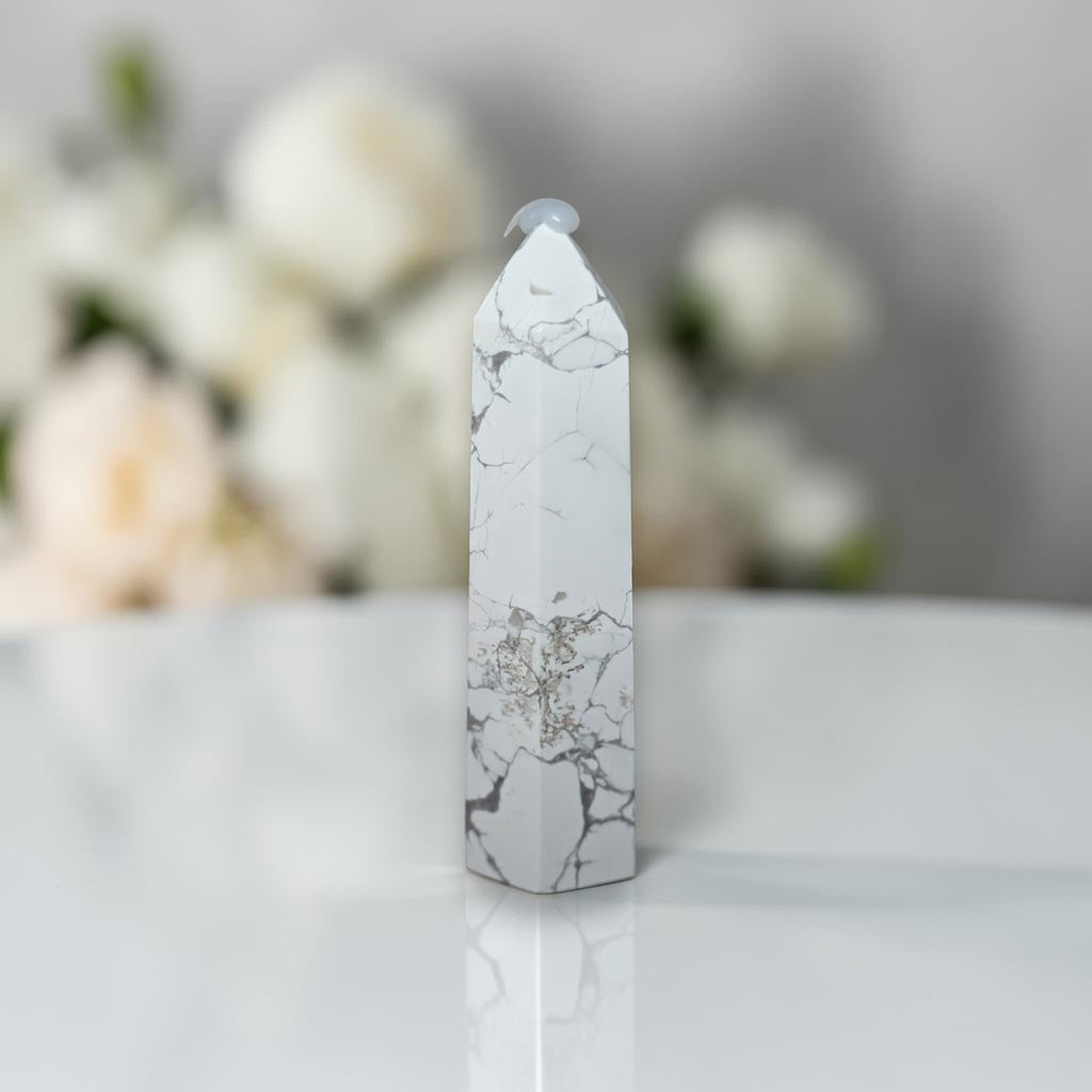 White howlite tower with gray veining, upright pointed top