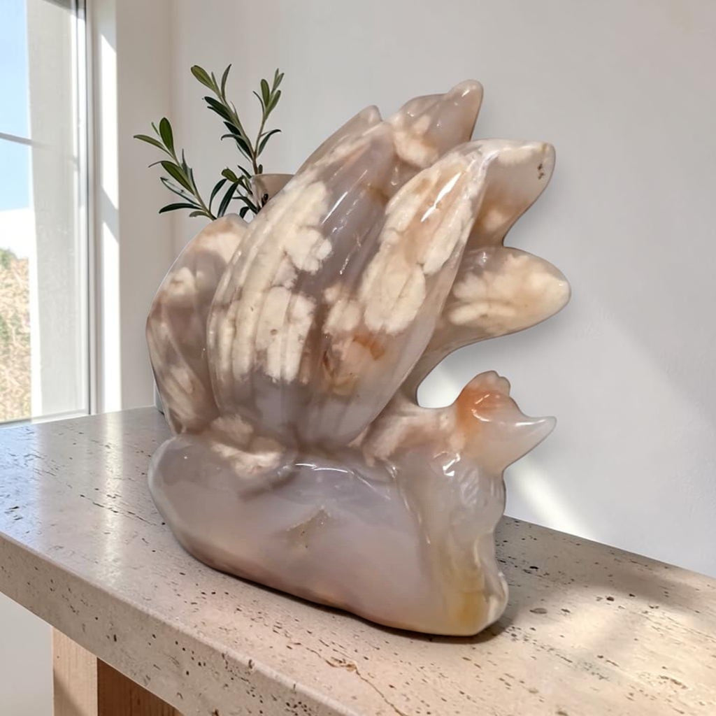 Flower Agate Kitsune Fox Carving – side view