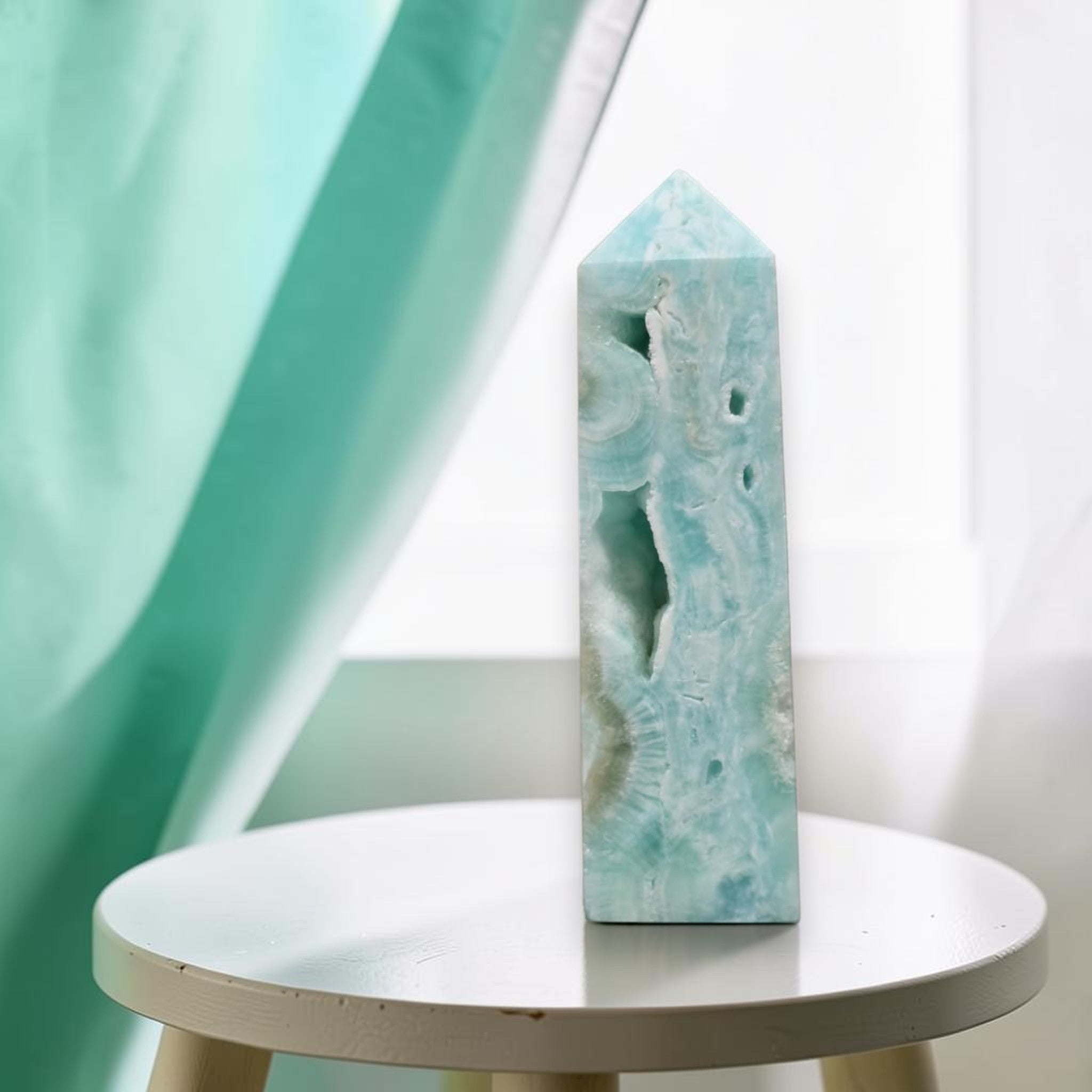 Blue hemimorphite crystal tower A with druzy front face, aqua tones